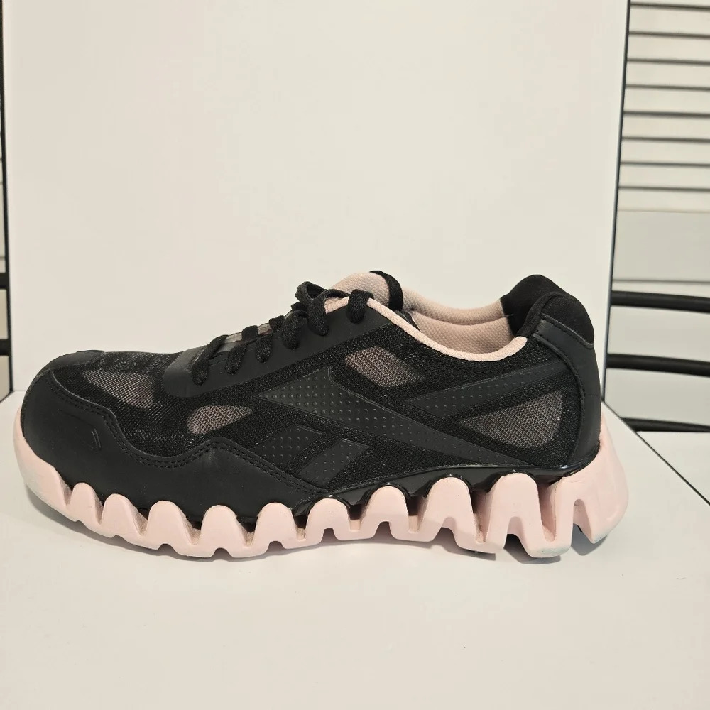 Reebok Zig Kinetica Steel Toe Sneakers – Durable and Dynamic - Picture 3 of 9